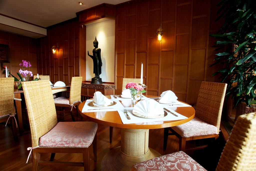 Hotel Pfauen Umkirch Εξωτερικό φωτογραφία